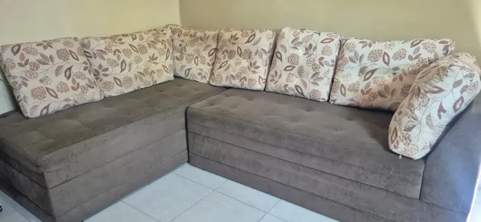 Sofa com chaise