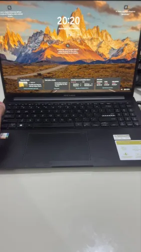 Vende-se ASUS VIVOBOOK I7