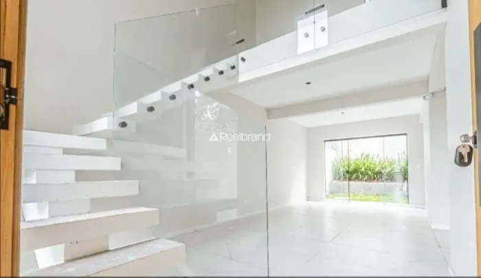 Sobrado à venda em Curitiba, Tingui, com 3 quartos, 127m²