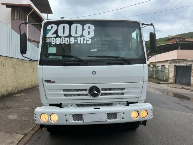 MB 1718 2008 carroceria