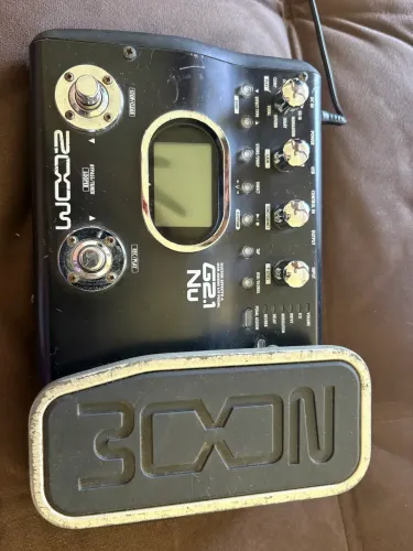 Pedaleira Zoom G2.1Nu