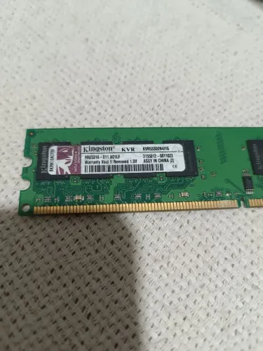 Modulo de memória Kingston valeu ram 1GB