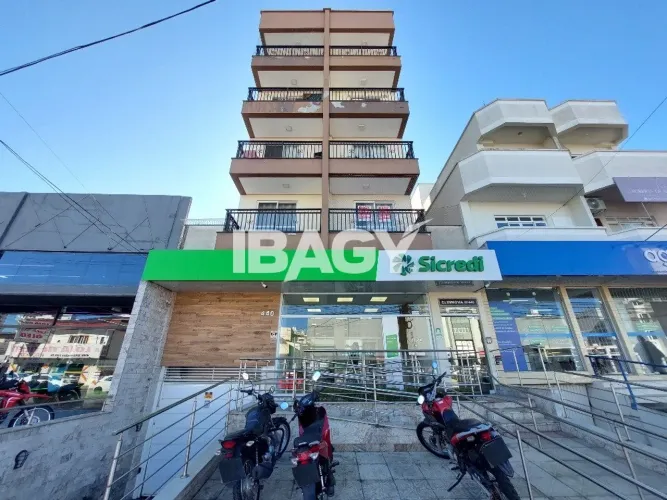 Excelente Apartamento 1 dormitório(s) em Barreiros - São José
