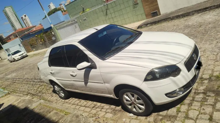 Fiat Siena Tetrafuel 1.4 MPI Fire Flex 8V 4P 2009