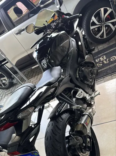 Suzuki srad 750