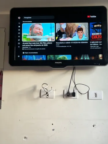 Televisão Philips com fire Tv stick 