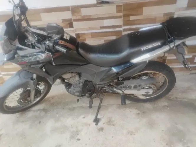 XRE 190 vendo ou troco em uma moto menor mais dinheiro