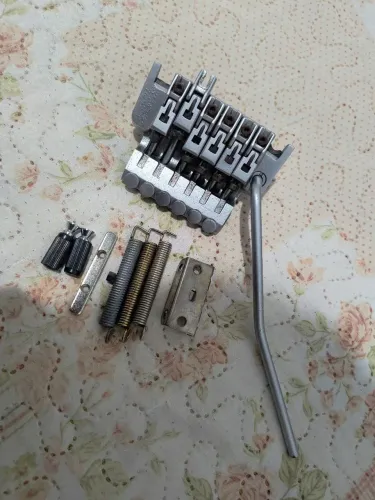 Ponte Floyd Rose Licenciada Original da Groovin (Ibanez)