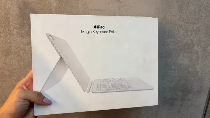 Magic Keyboard Folio novo (garantia Apple) (LOJA FÍSICA)
