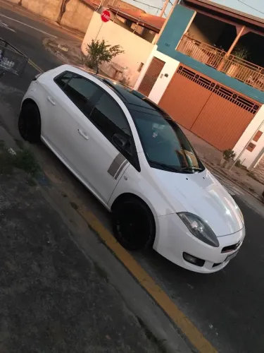Fiat Bravo Sporting 1.8 Flex 16V 5P 2013