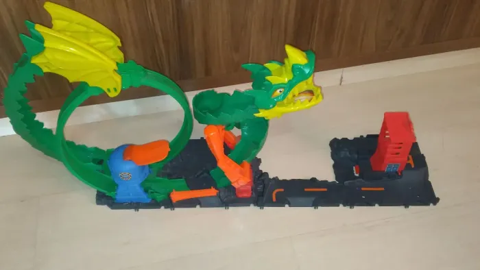 Pista Hot Wheels City Dragão