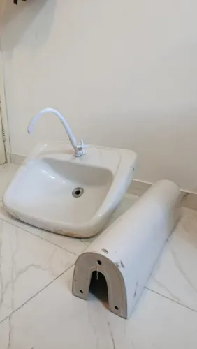 Kit de Pia para Banheiro: Pia + Coluna e Torneira Inclusa