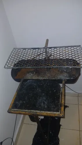 CHURRASQUEIRA 80,00