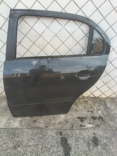 Porta traseira direita Gol G5 G6 G7 G8