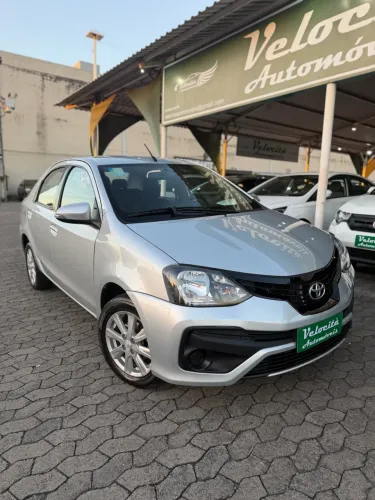 Toyota Etios X Plus Sedan 1.5 Flex 16V 4P Mec. 2021