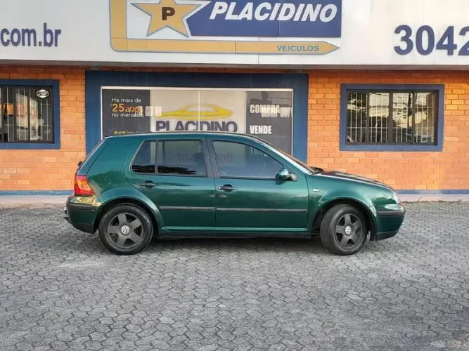 Volkswagen Golf 1.6 MI Total Flex 8V 4P 2001