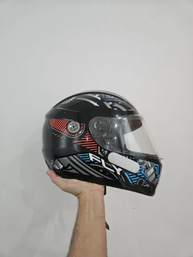 Capacete fly