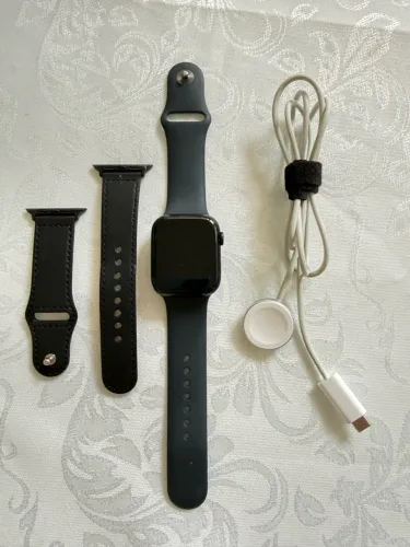Apple Watch Series 8 45mm GPS (Preto / Midnight) + Pulseira Extra + Carregador