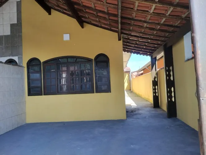 Casa para Venda em Mongaguá, Itaóca, 2 dormitórios, 1 suíte, 1 banheiro, 2 vagas