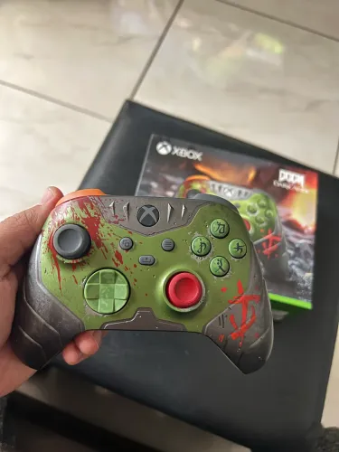 Controle DOOM dark ages XBOX SÉRIES (novo)