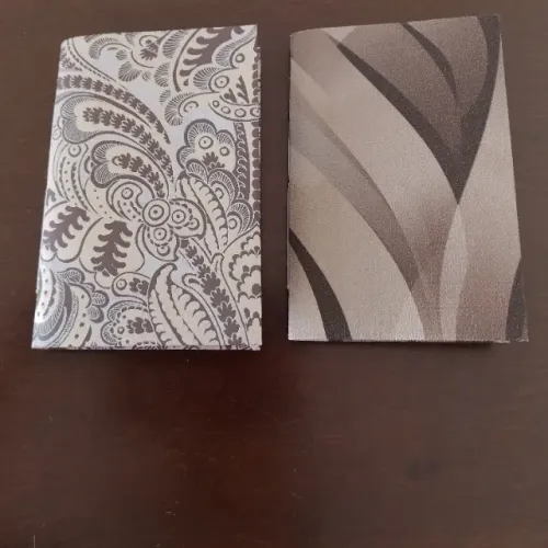 Cadernos artesanais pequenos , tamanho A6, ideal para bolsas