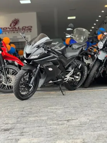 YAMAHA YZF R15 ABS 2026