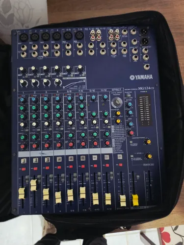 Mesa som yamaha MG124cx top