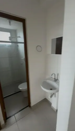 Imóvel para aluguel com 46 metros quadrados com 2 quartos em Morada de Laranjeiras - Serra