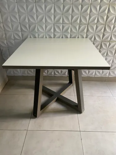 Mesa de mdf