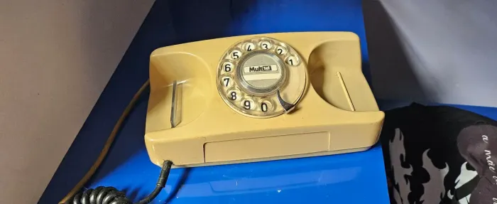 Vendo telefone antigo funcionando perfeitamente