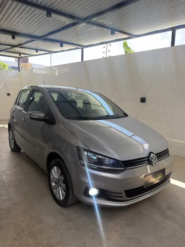 Volkswagen Fox Comfortline 1.0 Flex 12V 5P 2016