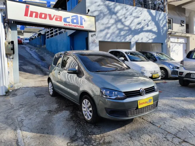 Volkswagen Fox City 1.0mi/ 1.0mi Total Flex 8V 3P 2011