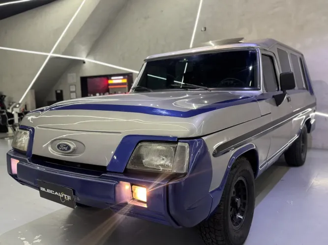 Ford F-1000 Super CE 4.9i / 3.6 1986