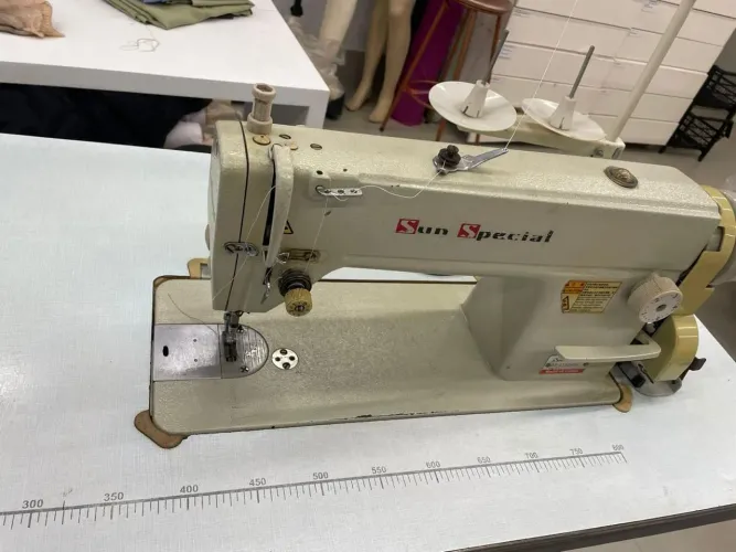 MAQUINA P/ COSTURA RETA INDUSTRIAL