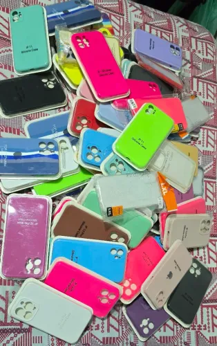 Capa silicone Iphone varios modelos mini 10 ao 14 pro e pro max