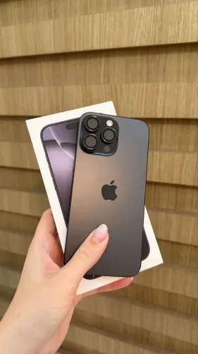 iPhone 16 Pro Max 256gb Preto
