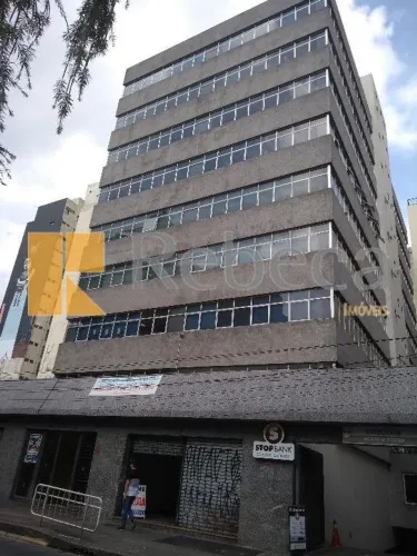 Conjunto comercial para locação, República, São Paulo.