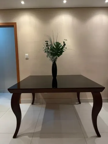MESA JANTAR QUADRADA 1,40X1,40 LAQUEADA 990,00