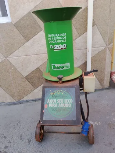 TRITURADOR DE RESÍDUOS ORGÂNICO