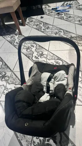 Vendo bebê conforto KIDDO com base