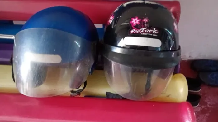 Capacetes de moto 80,00 CADA ou 140,00 os dois