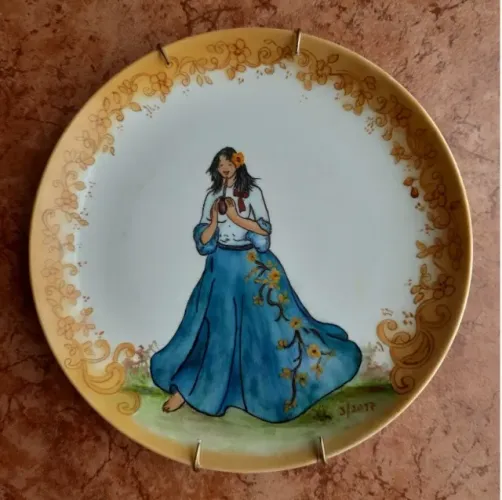 Prato decorativo de parede em porcelana antiga com pintura manual 25cm diâmetro