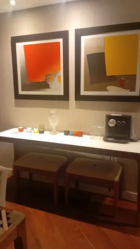 CAFETEIRA NESPRESSO