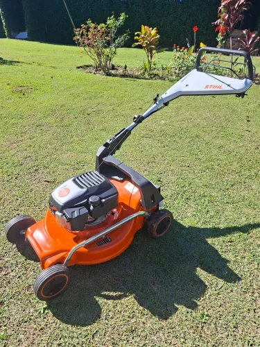 Roçadeira de Carrinho original Stihl