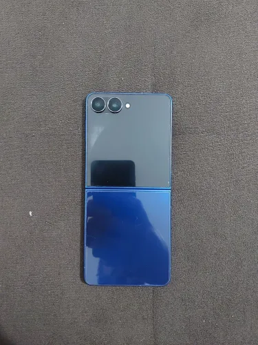 Galaxy Z Flip 7 (leia a descrição)
