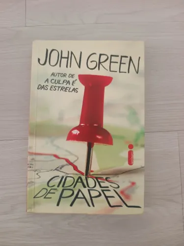 Livro Cidades de Papel de John Green, Ed. Intrínseca