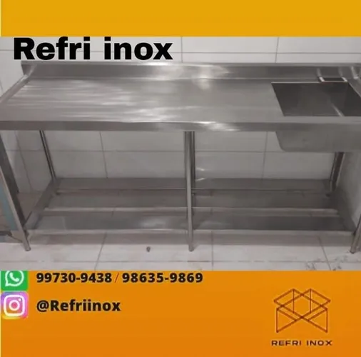 Inox mesa ,pia coifa , estantes tudo em inix