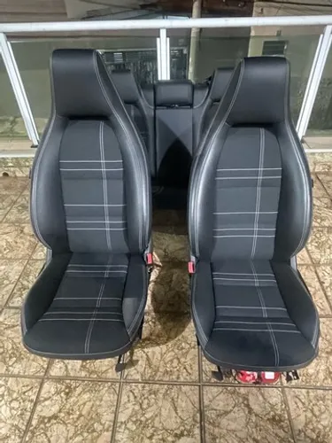 Jogo de bancos Mercedes GLA CLA A200  sucata de Mercedes 