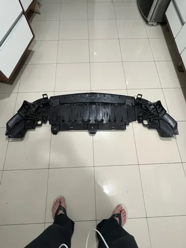 Defletor parachoque Mercedes CLA200 CLA250 A * sucata de Mercedes