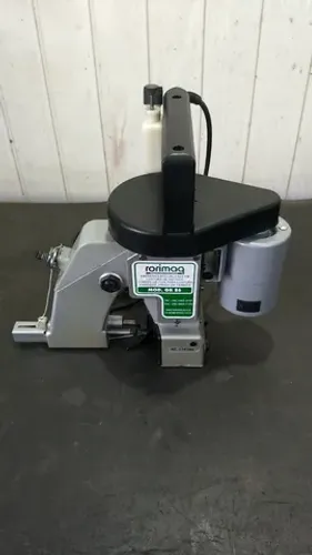 Máquina para costura de sacaria